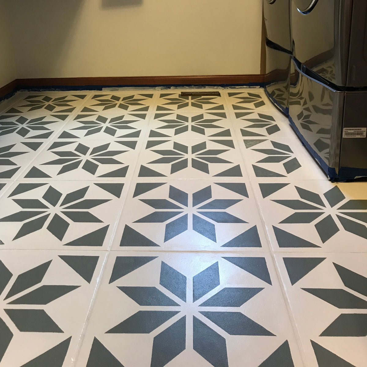 Starburst Tile Stencils - Laundry