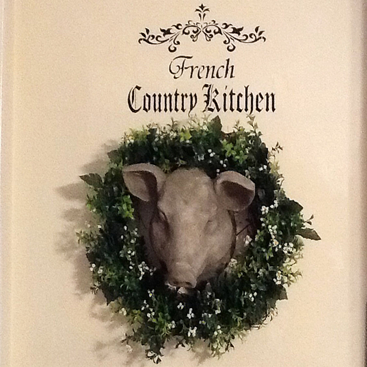 French Country Kitchen Sign Stencil Superior Stencils   FrenchCountryKitchenwpig1200 